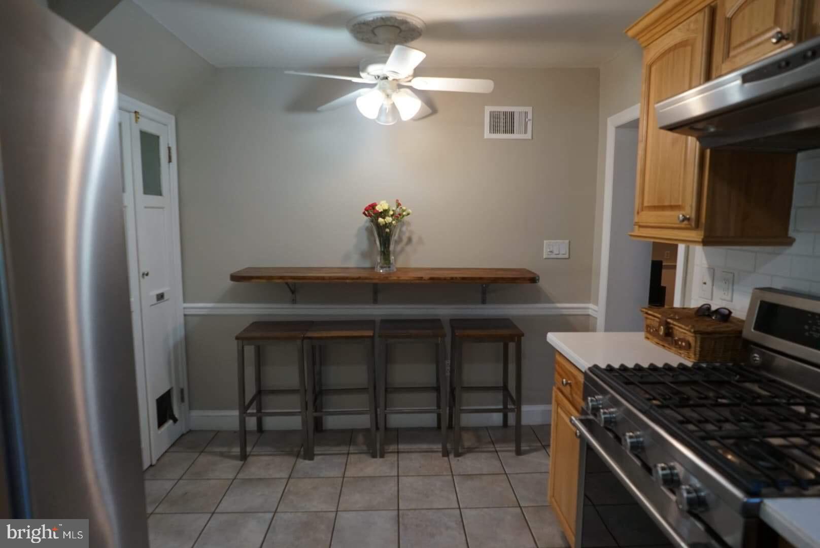 241 Rodmor Road Havertown, PA 19083 - Photo 5 of 20