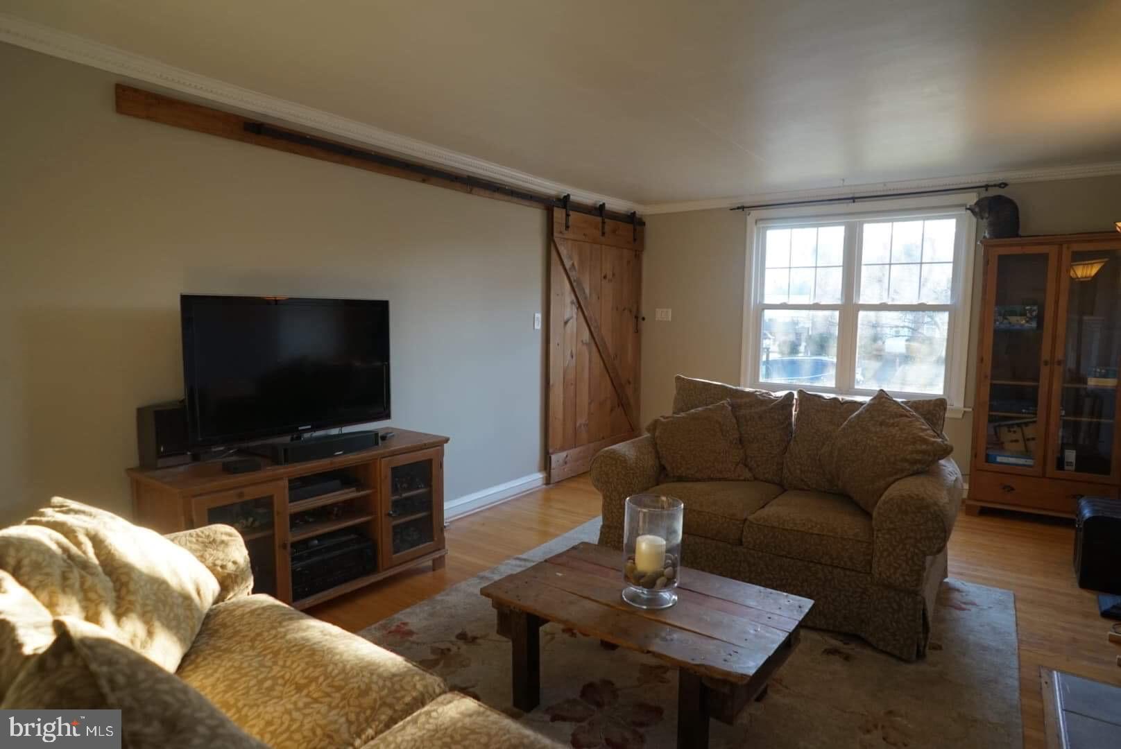 241 Rodmor Road Havertown, PA 19083 - Photo 8 of 20