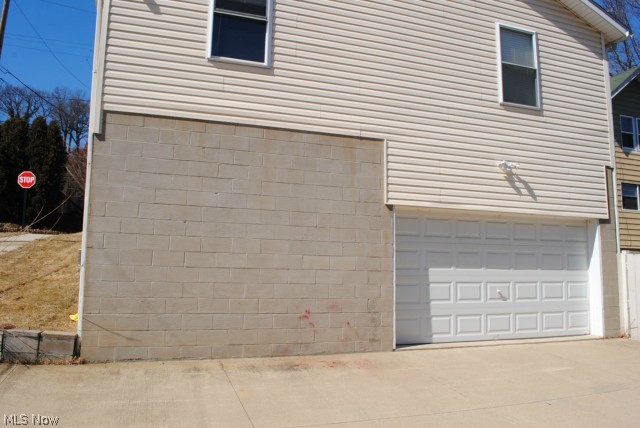 1813 Manchester Road Akron, OH 44314 - Photo 3 of 14