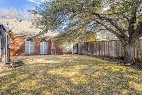 $2,400 | 10305 Preston Vineyard Drive, Frisco, TX 75035