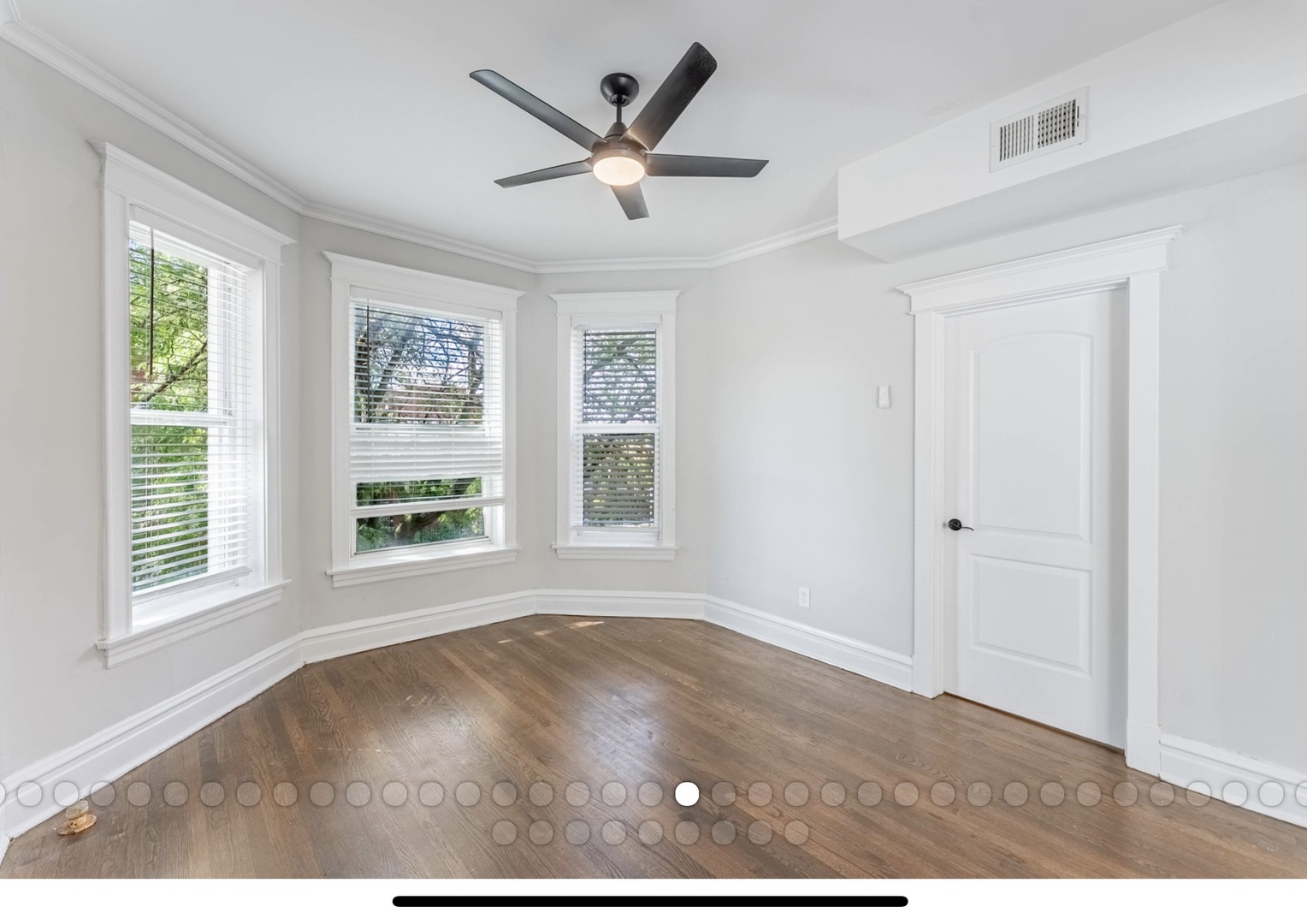 6241 South Troy Street, Unit 2 Chicago, IL 60629 - Photo 4 of 17 a view of a livingroom with a window
