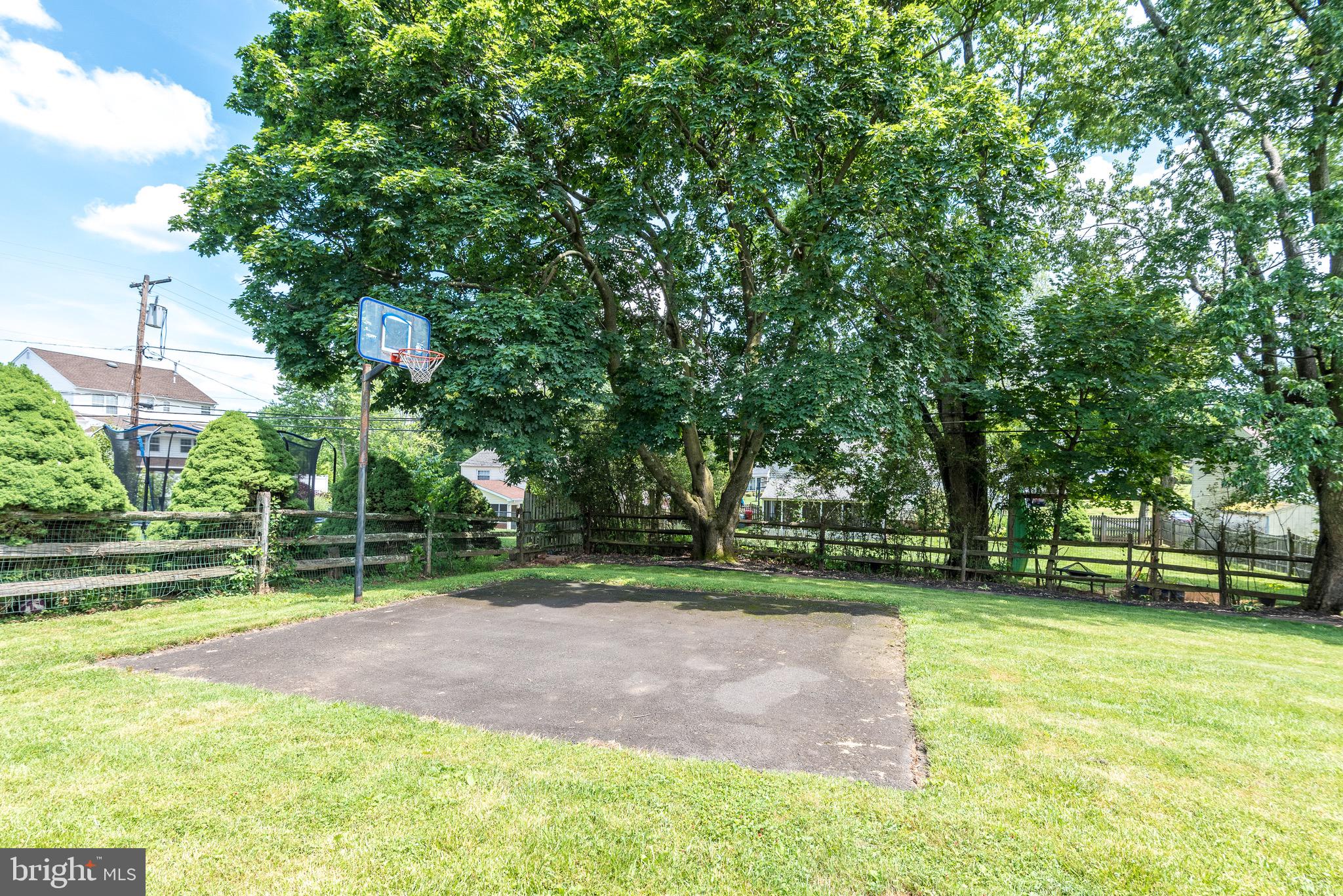 387 South Norristown Road Warminster, PA 18974 - Photo 31 of 39 basketball court