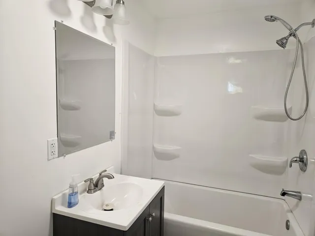 $134,900 | 1430 Douglas Avenue, Racine, WI 53404