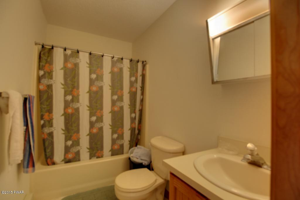 245 Ridgewood Circle Lake Ariel, PA 18436 - Photo 11 of 17 Gallery Image 11