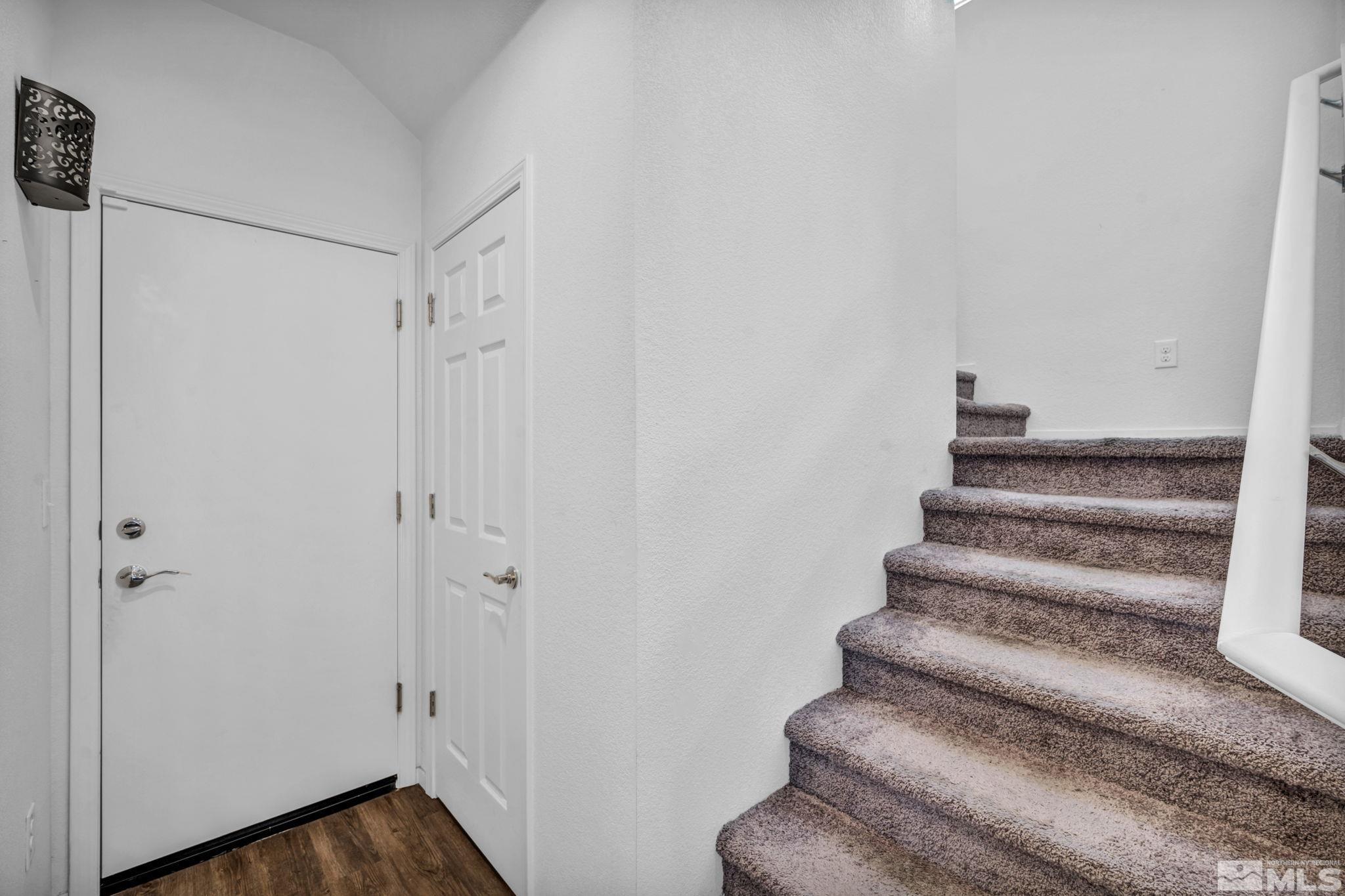 9601 Nautical Mile Road Reno, NV 89506 - Photo 12 of 24 Photo 12