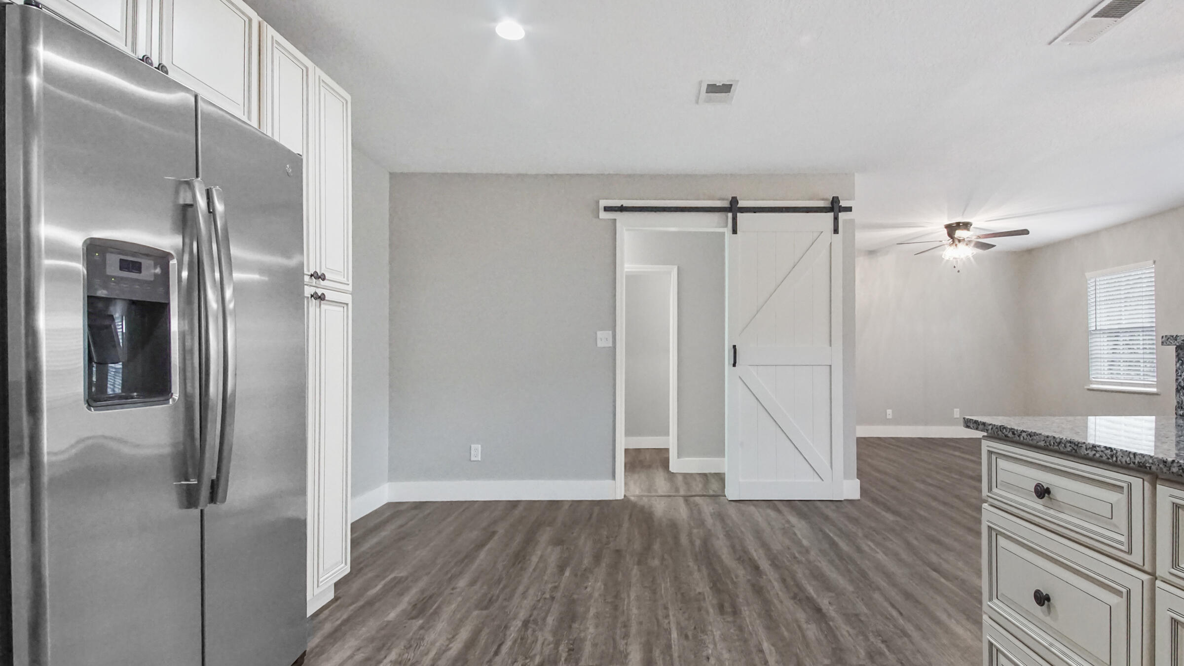 504 Forrest Court Crestview, FL 32539 - Photo 2 of 26 Gallery Image 2