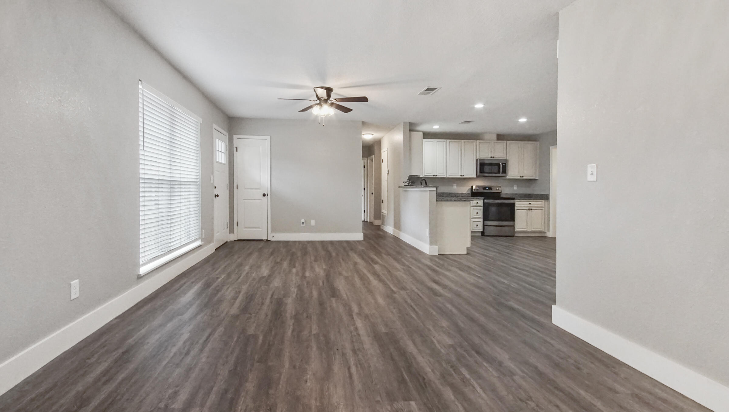 504 Forrest Court Crestview, FL 32539 - Photo 9 of 26 Gallery Image 9