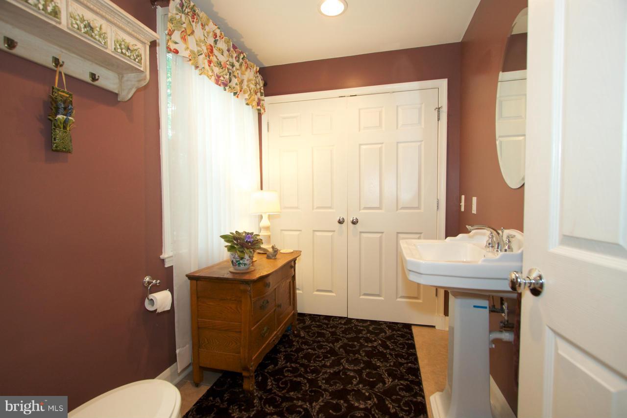 5607 Williams Road Hydes, MD 21082 - Photo 10 of 29 Bath