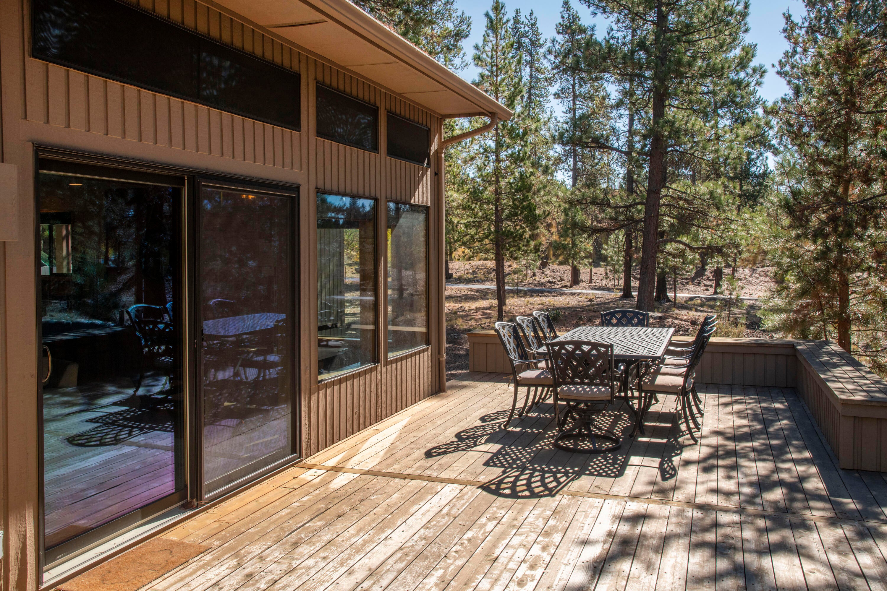 17905 Rhododendron Lane Sunriver, OR 97707 - Photo 28 of 39 45