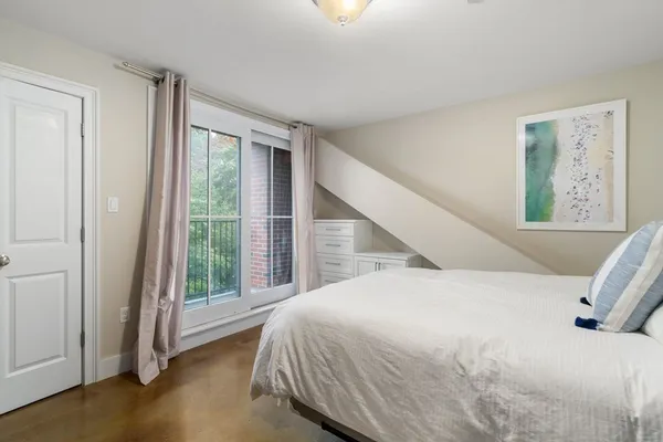 $5,000 | 64-66 Salem Street, Unit 4R, Boston, MA 02113