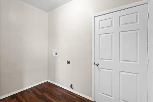 $1,650 | 101 East Williams Street, Bowie, TX 76230