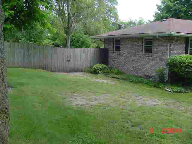 920 Georgia Road Goshen, IN 46528 - Photo 2 of 24 Gallery Image 2