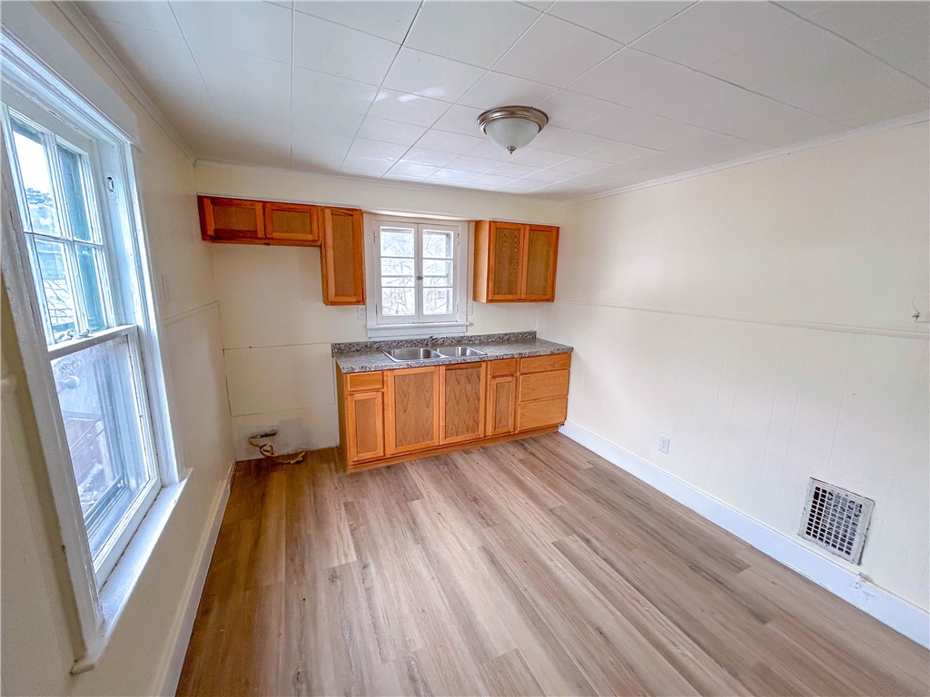 42 Villa Street Rochester, NY 14606 - Photo 14 of 21