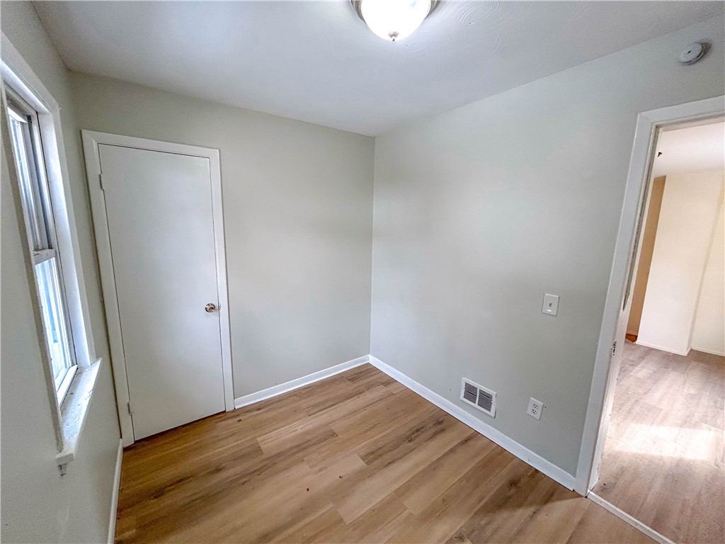 42 Villa Street Rochester, NY 14606 - Photo 3 of 21