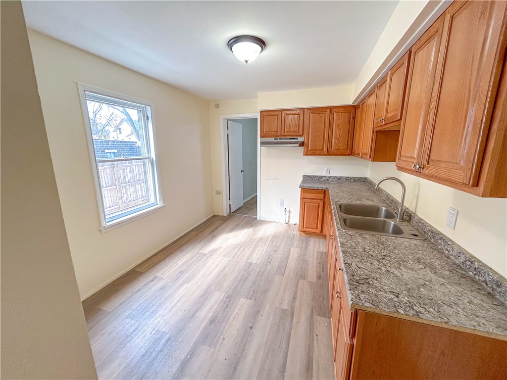 42 Villa Street Rochester, NY 14606 - Photo 7 of 21