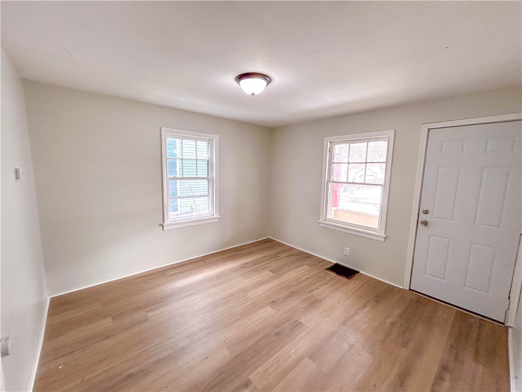 42 Villa Street Rochester, NY 14606 - Photo 10 of 21