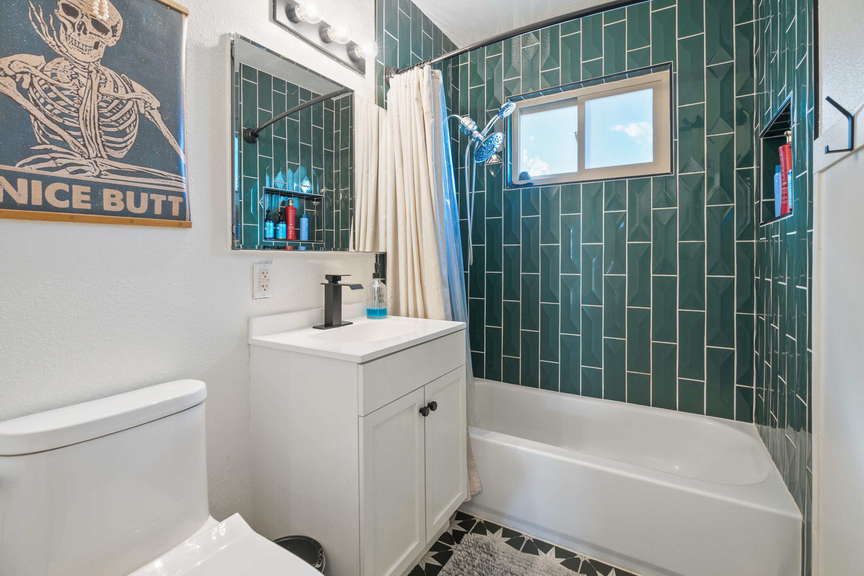 2041 Jupiter Terrace Redding, CA 96002 - Photo 8 of 32 a bathroom with a sink a toilet and shower