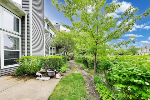 $2,999 | 312 East Tall Oaks Lane, Itasca, IL 60143