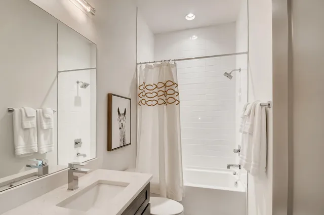 $784,000 | 2725 Westwood Drive, Unit D, Nashville, TN 37204