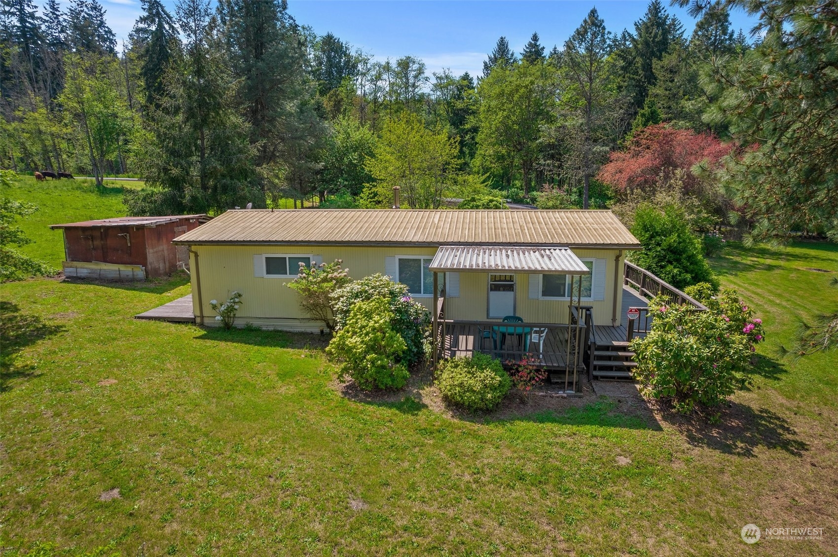 113 Coulson Road Chehalis, WA 98532 - Photo 4 of 25 an outdoor space with garden view