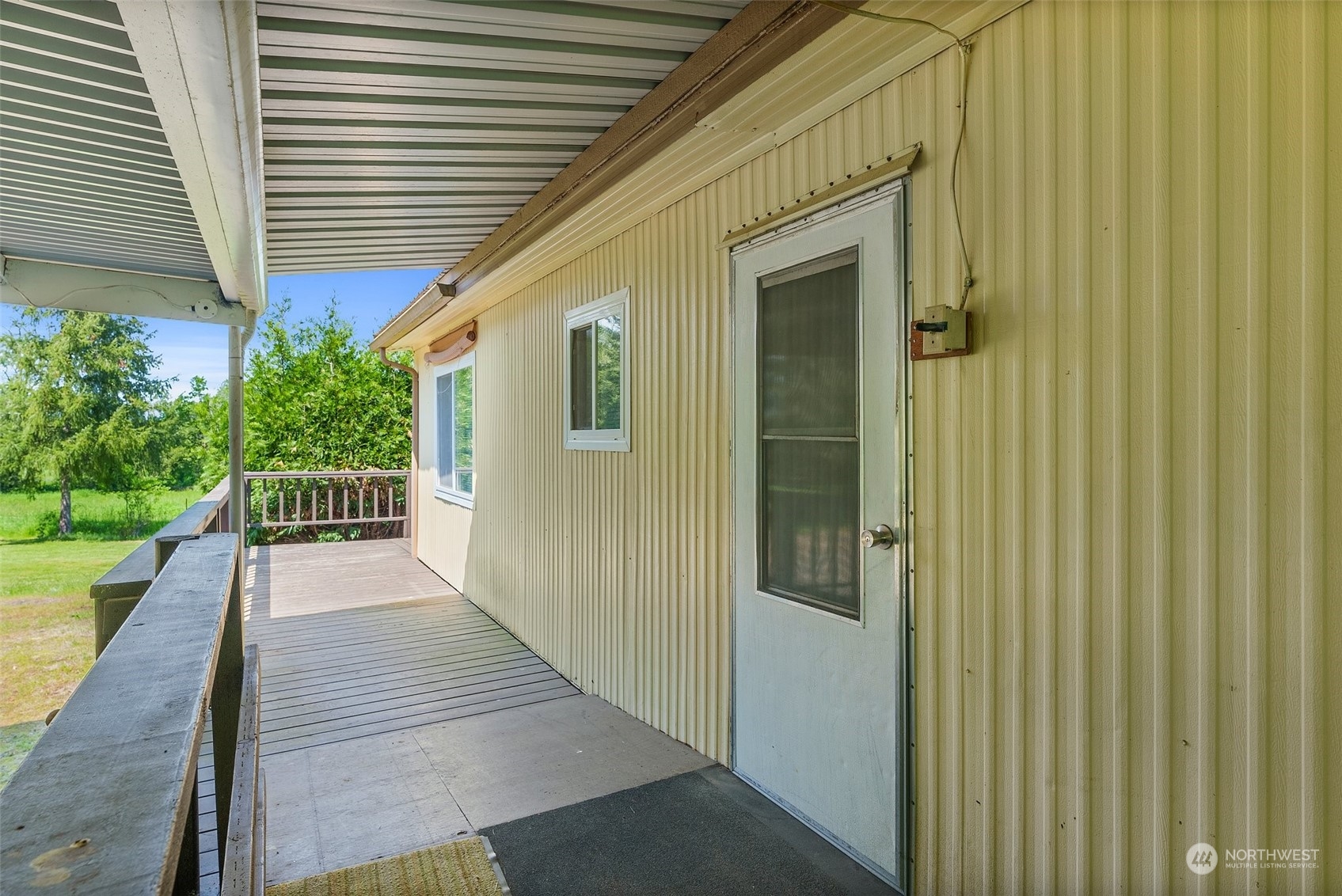113 Coulson Road Chehalis, WA 98532 - Photo 5 of 25 a view of balcony with deck