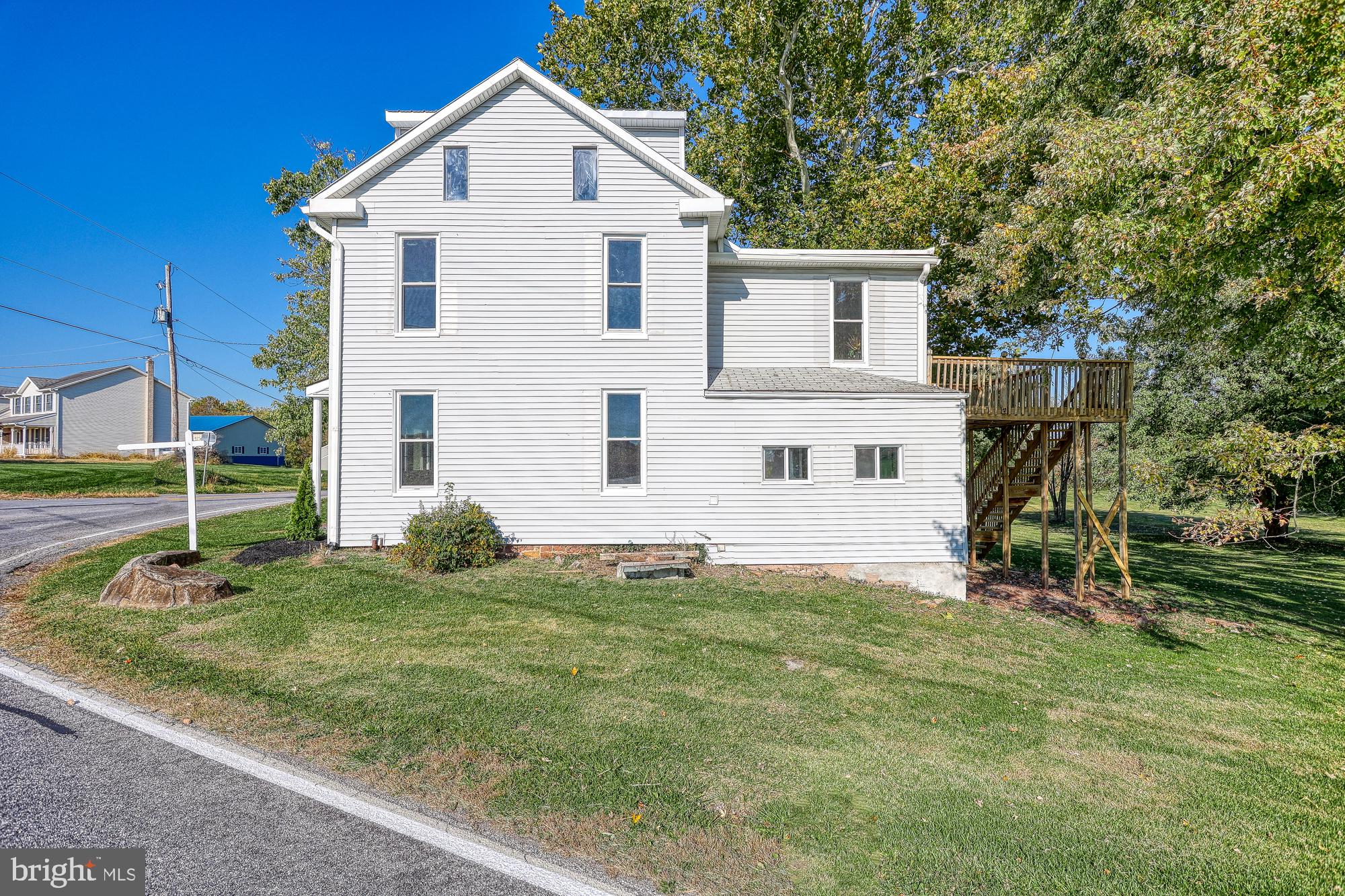305 Bowers Bridge Road Manchester, PA 17345 - Photo 5 of 76 Gallery Image 5