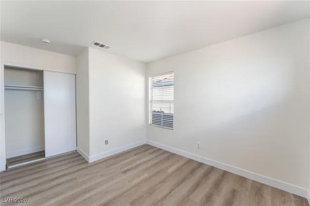 $2,150 | 1813 Navajo Lake Way, Las Vegas, NV 89128