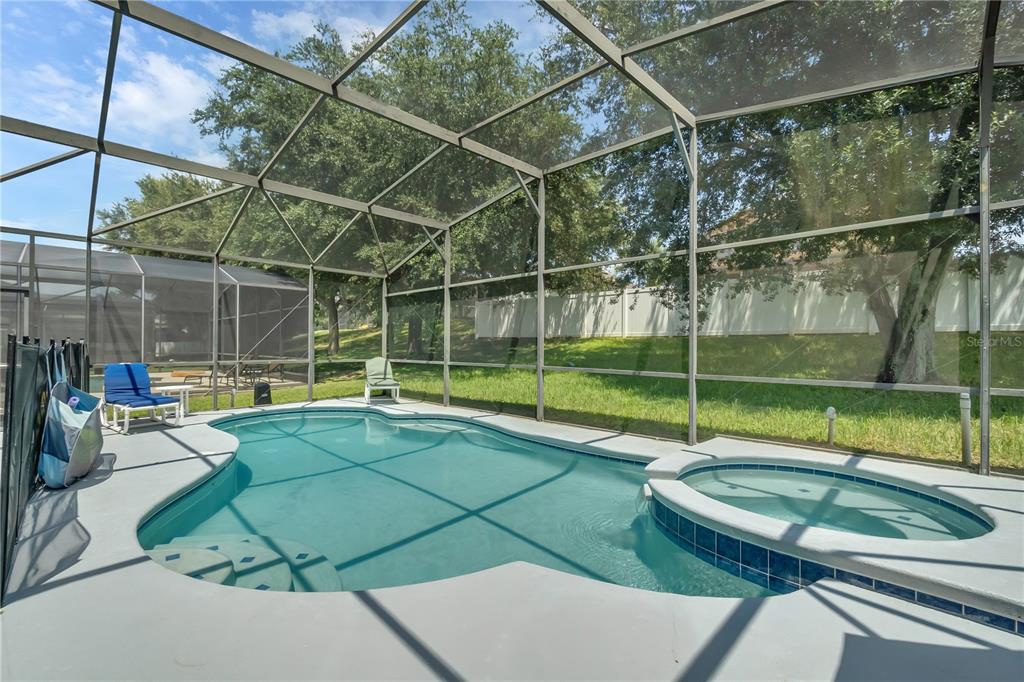 506 Kettering Road Davenport, FL 33897 - Photo 32 of 45 a view of a backyard