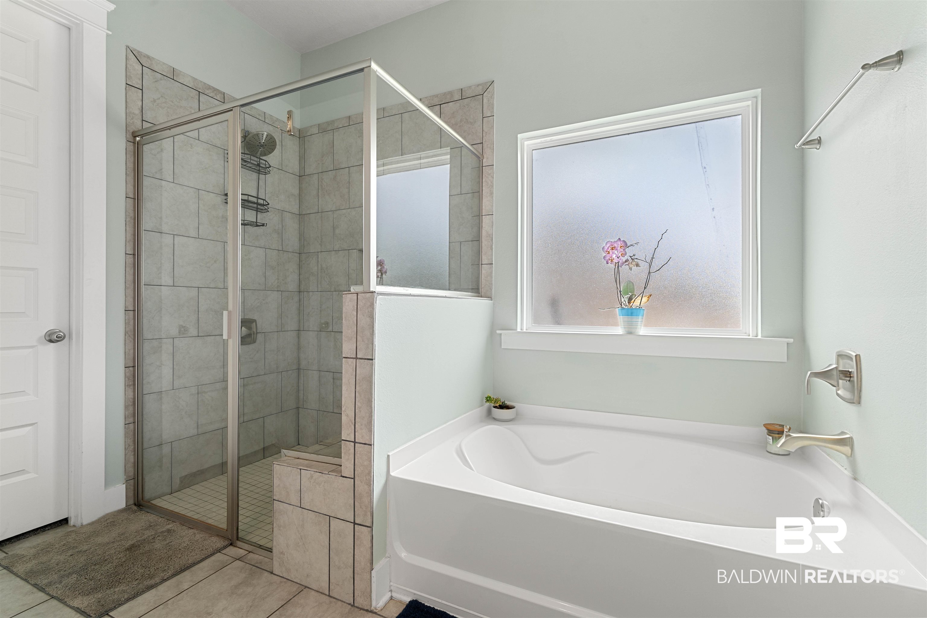 12679 Warbler Street Daphne, AL 36527 - Photo 20 of 43 Primary Bathroom