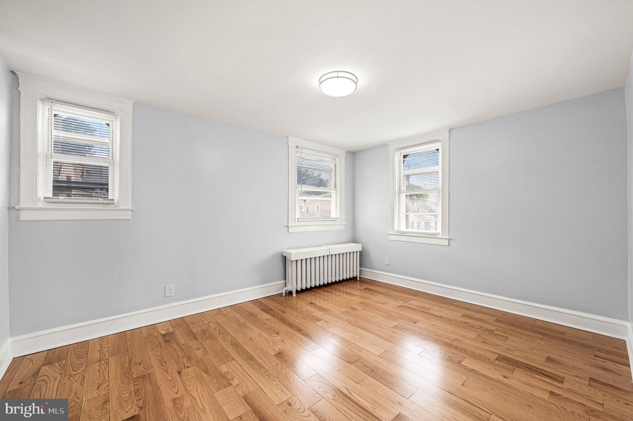 238 Heather Road Upper Darby, PA 19082 - Photo 20 of 30