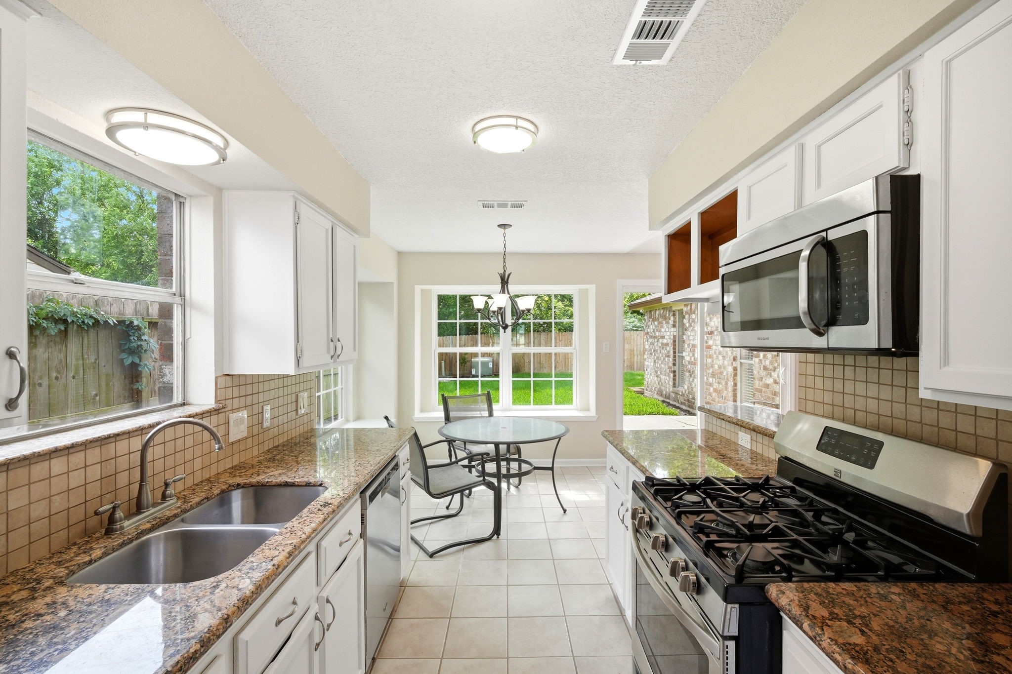 18607 Hiddenbay Way Spring, TX 77379 - Photo 19 of 41