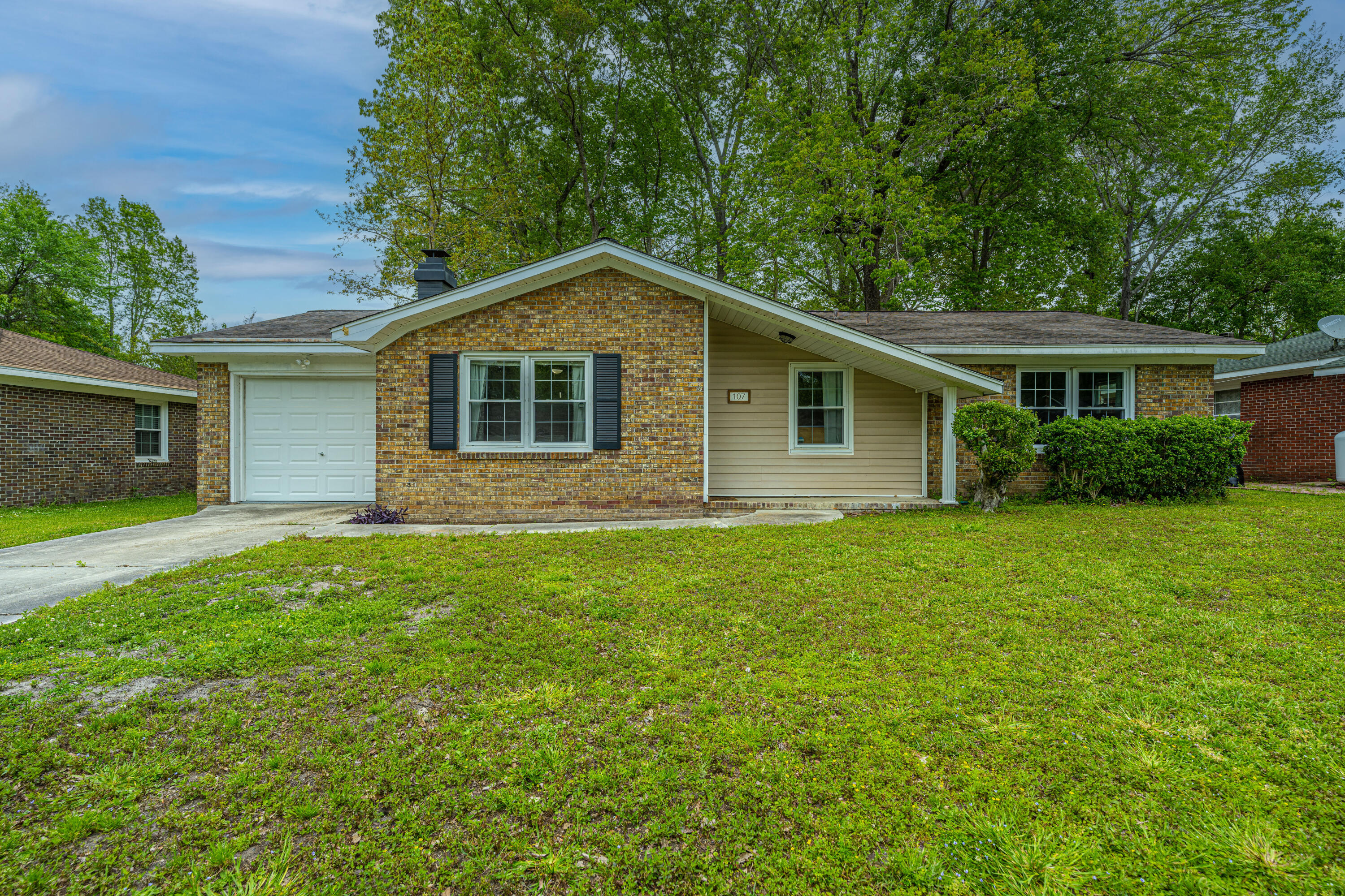 107 Waring Road Summerville, SC 29485 - Photo 1 of 35 Front Exterior