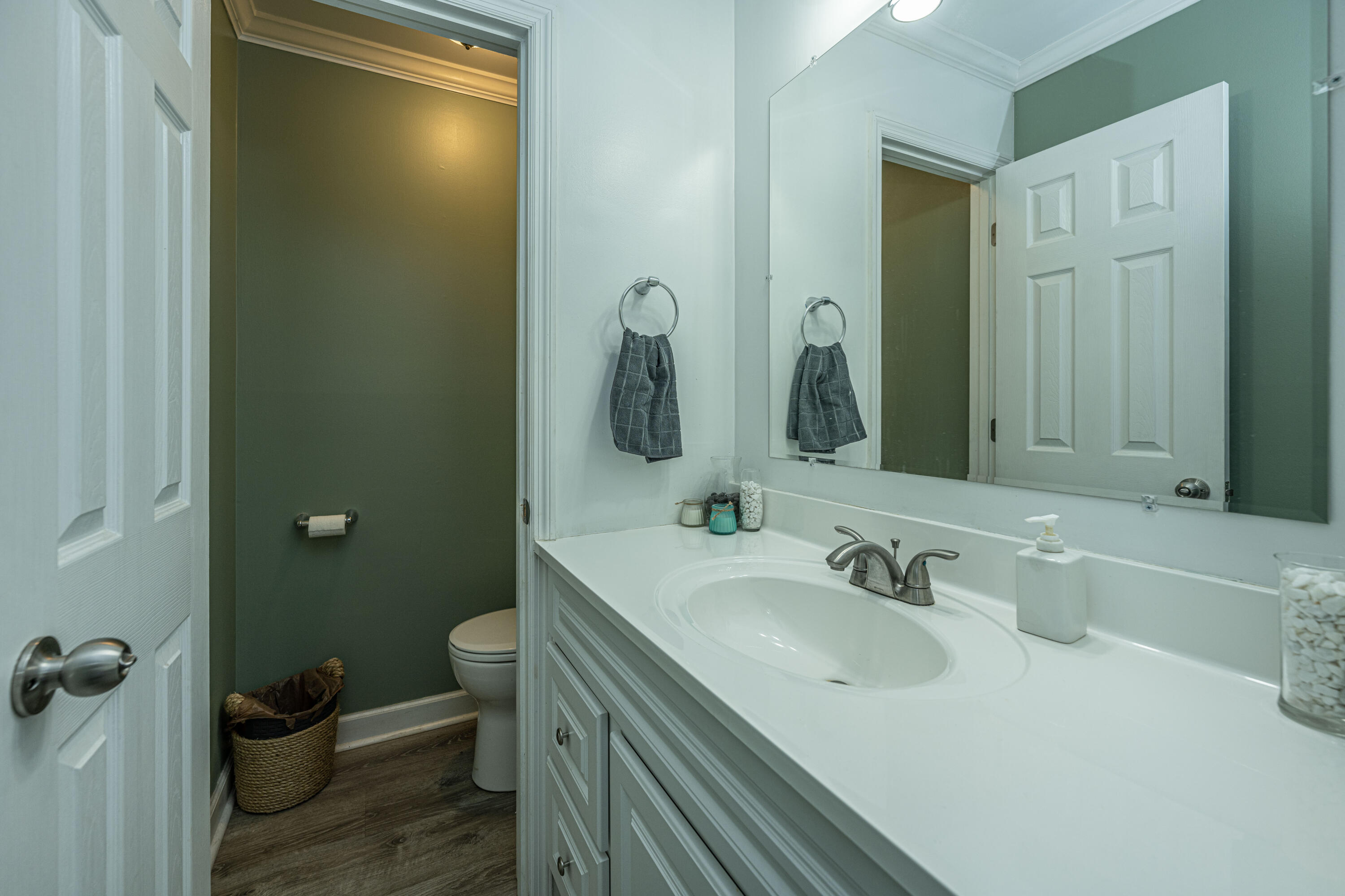 107 Waring Road Summerville, SC 29485 - Photo 30 of 35 Primary Bathroom