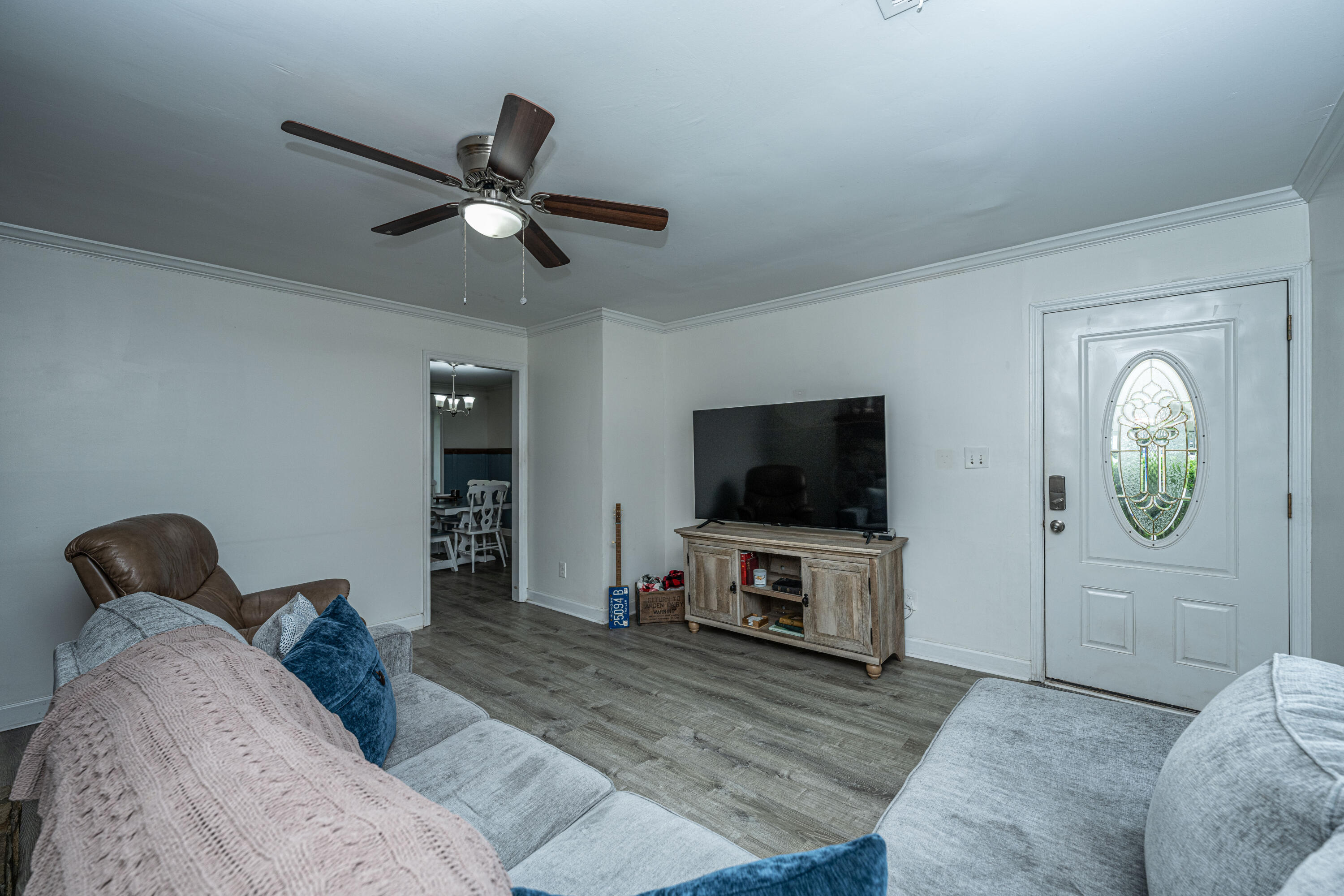 107 Waring Road Summerville, SC 29485 - Photo 5 of 35 Family Room