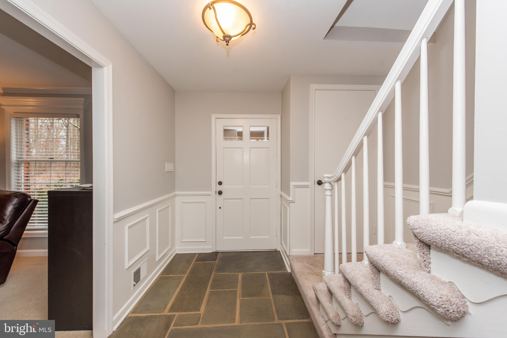 609 Gaither Road Sykesville, MD 21784 - Photo 9 of 65 Entry