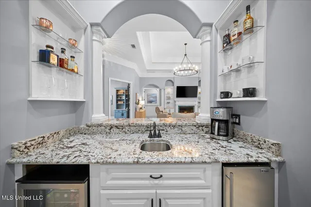 $895,000 | 2401 Olde Oak Pointe, Ocean Springs, MS 39564