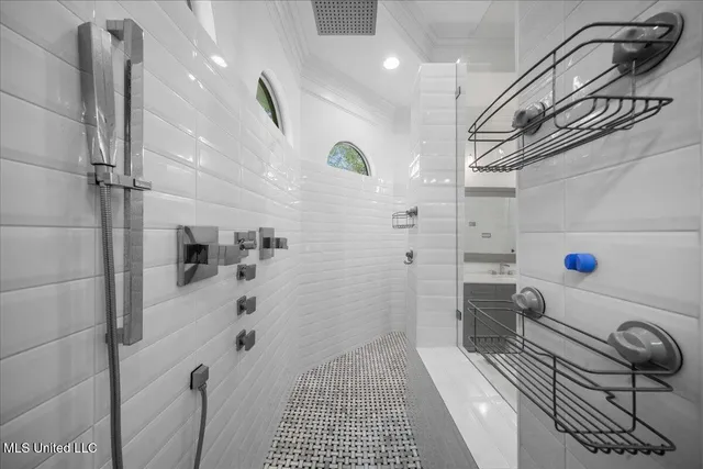 $895,000 | 2401 Olde Oak Pointe, Ocean Springs, MS 39564