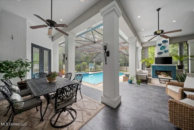 $895,000 | 2401 Olde Oak Pointe, Ocean Springs, MS 39564