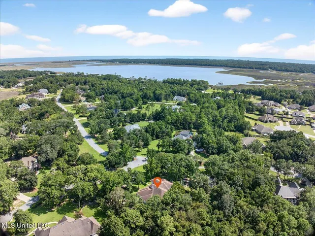 $895,000 | 2401 Olde Oak Pointe, Ocean Springs, MS 39564