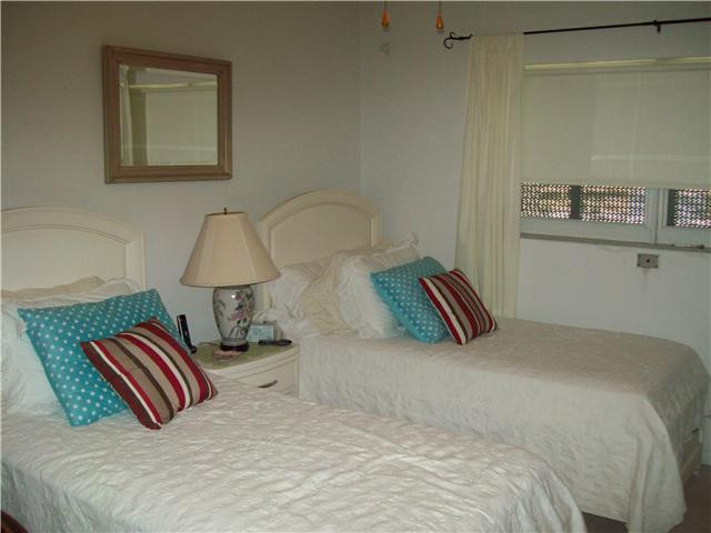 320 South Surf Road, Unit 604 Hollywood, FL 33019 - Photo 12 of 17 Bedroom