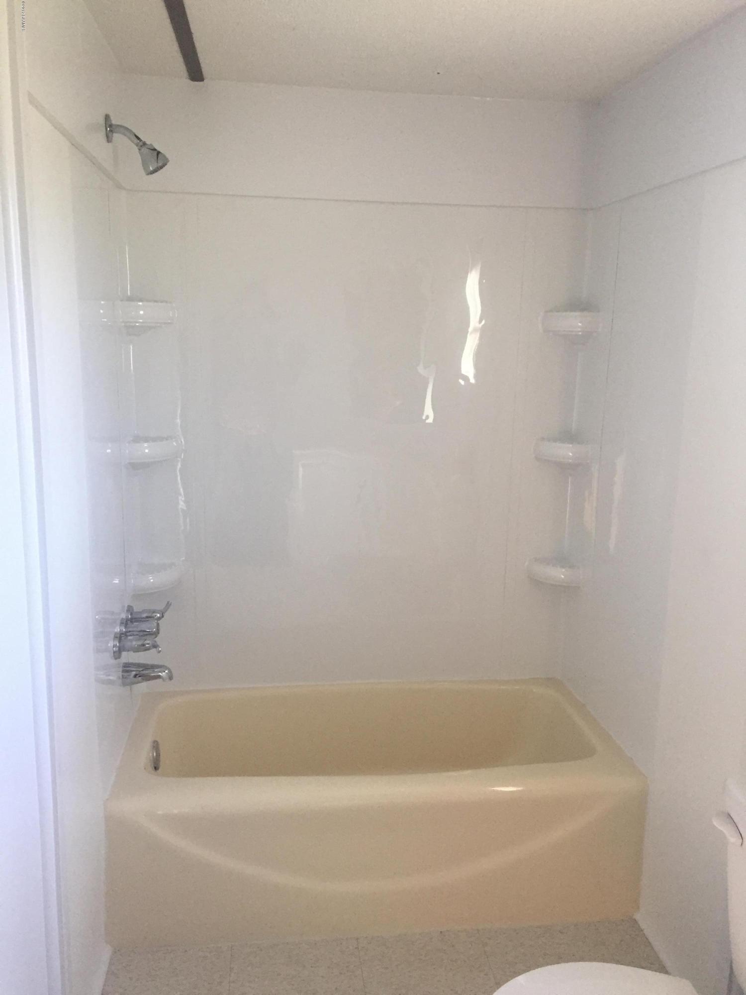 111 Haven Loop Scott, LA 70583 - Photo 11 of 23 Master bath