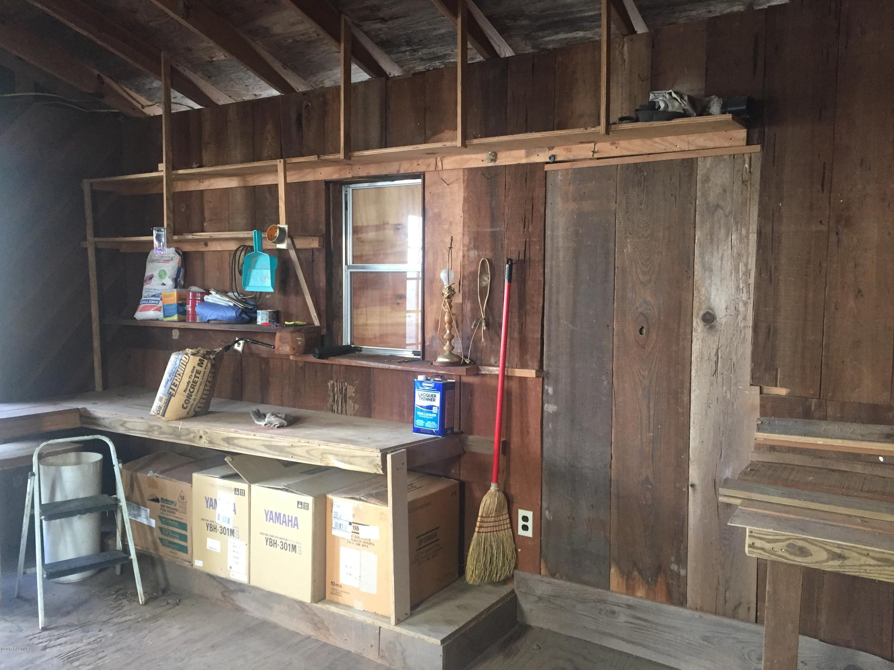 111 Haven Loop Scott, LA 70583 - Photo 21 of 23 Storage building6