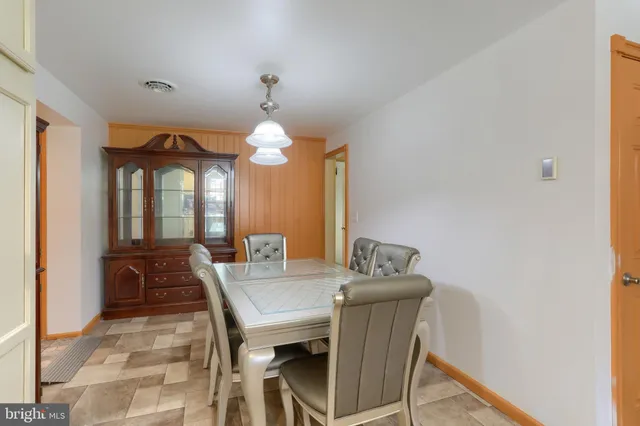 $379,900 | 5691 Chambers Hill Road, Harrisburg, PA 17111