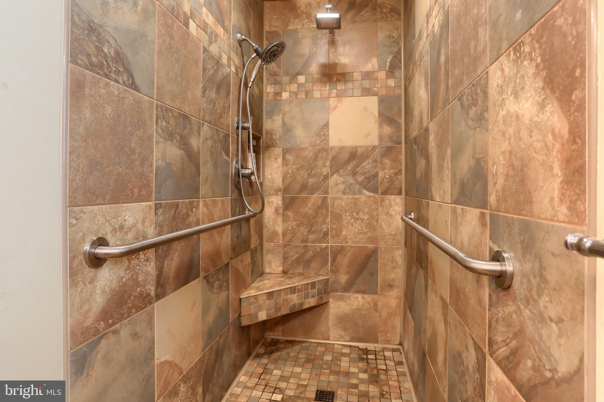 5691 Chambers Hill Road Harrisburg, PA 17111 - Photo 20 of 49