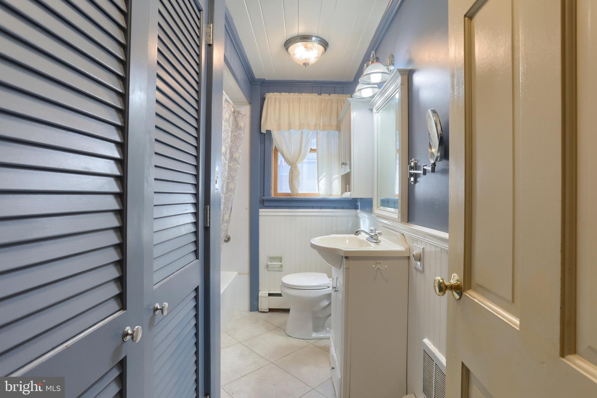 5691 Chambers Hill Road Harrisburg, PA 17111 - Photo 27 of 49