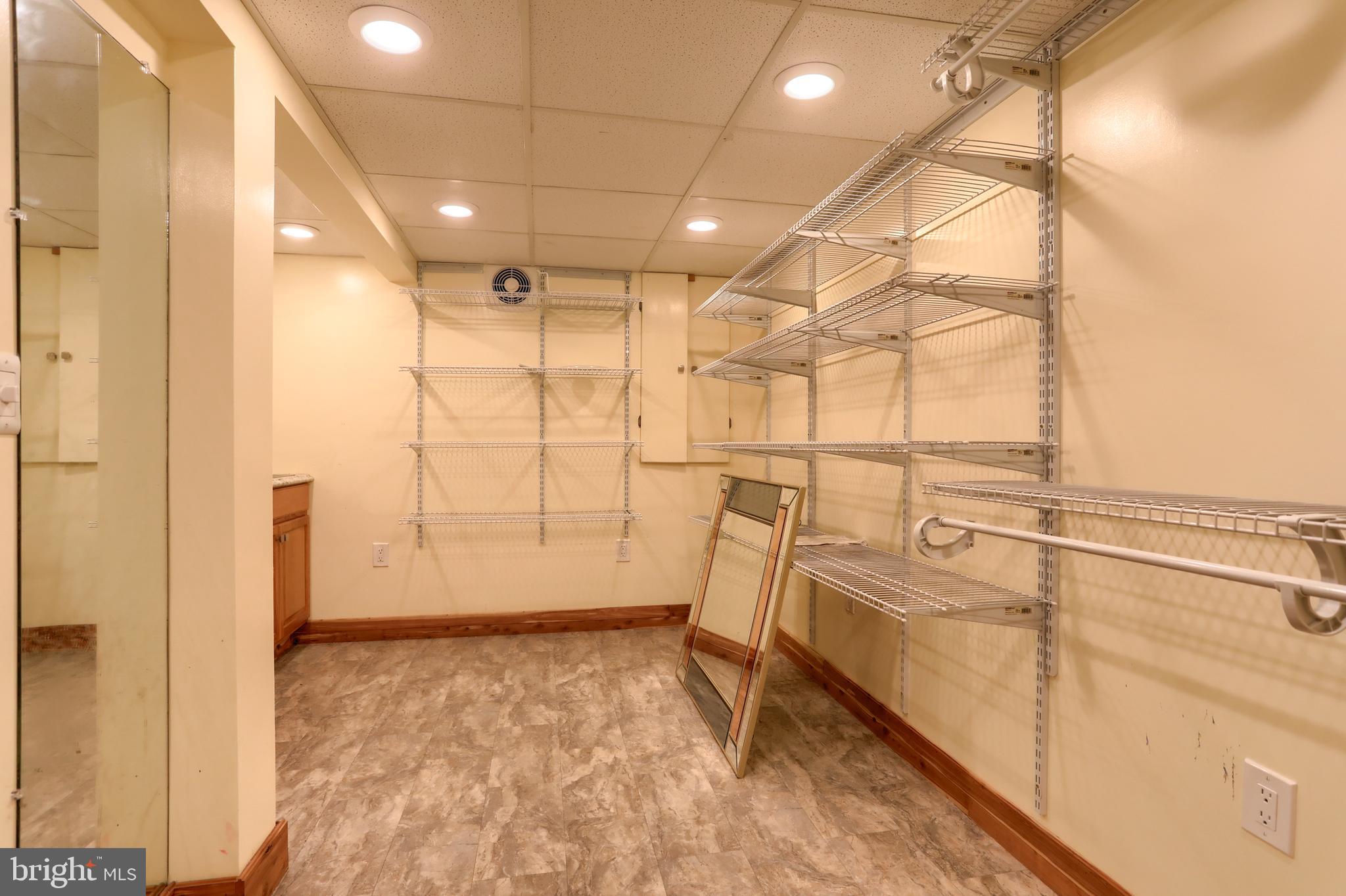 5691 Chambers Hill Road Harrisburg, PA 17111 - Photo 34 of 49