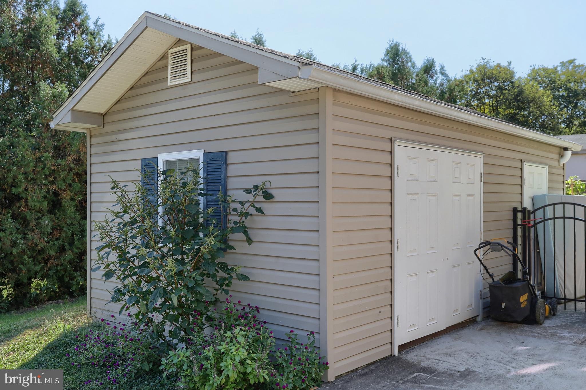 5691 Chambers Hill Road Harrisburg, PA 17111 - Photo 45 of 49