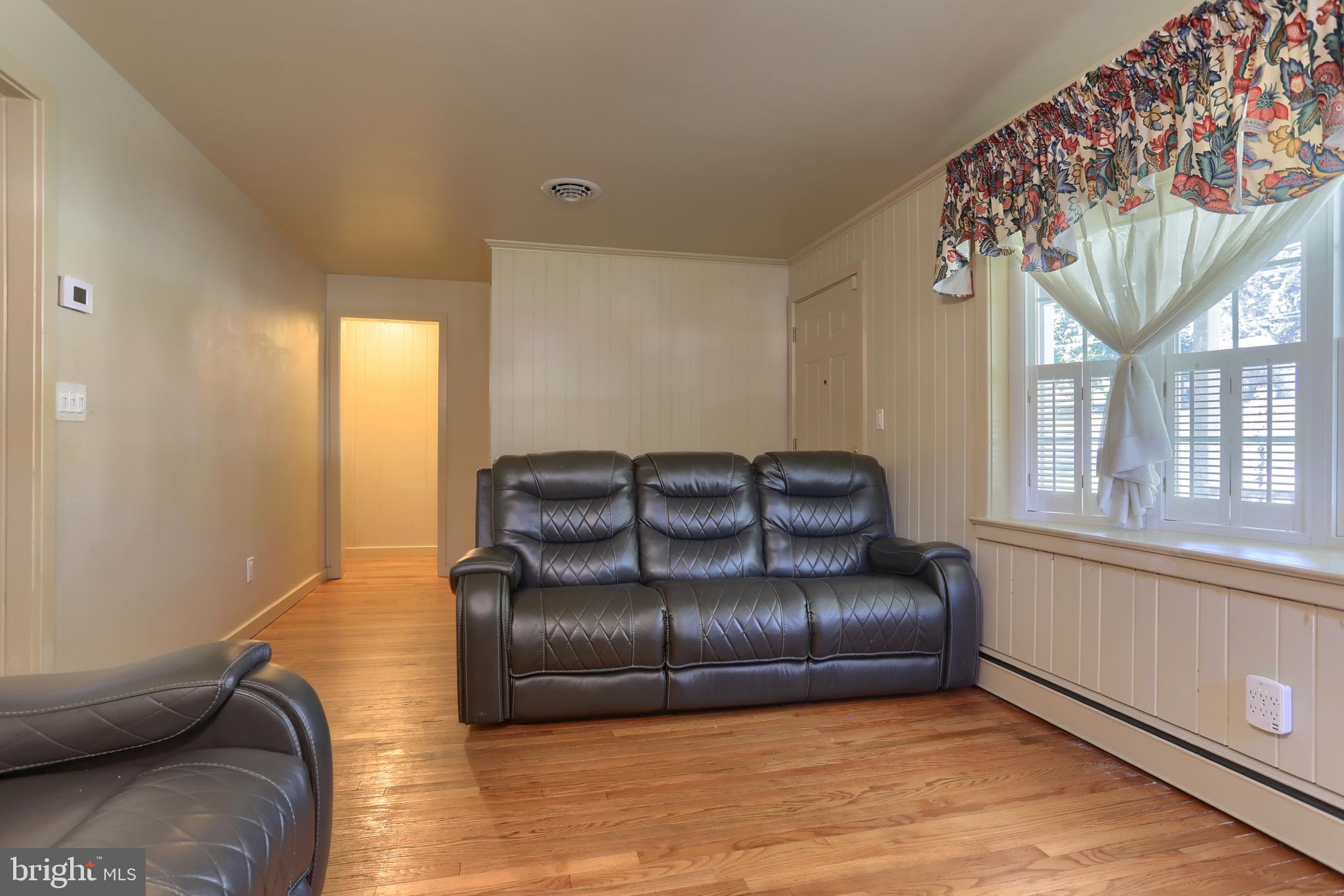 5691 Chambers Hill Road Harrisburg, PA 17111 - Photo 7 of 49