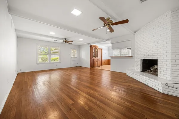 $550,000 | 11407 Valley Spring Drive, Houston, TX 77043