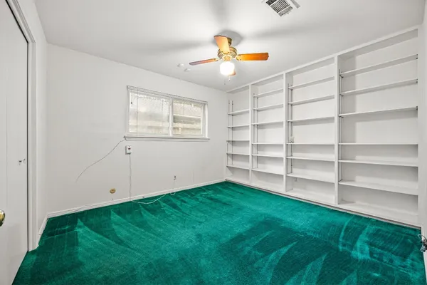 $550,000 | 11407 Valley Spring Drive, Houston, TX 77043
